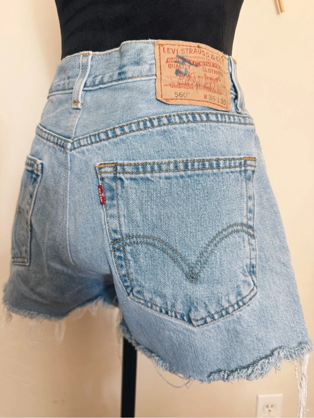 Light Wash Levi Denim Cutoff Shorts
